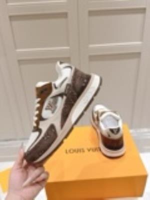 wholesale quality men's louis vuitton run way sneakers model no. 815